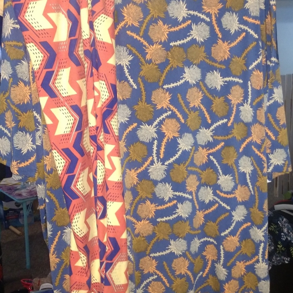 Lularoe Irma leggings